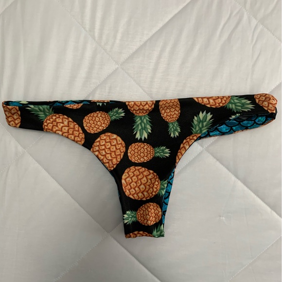 EUC🍍REVERSIBLE Pineapple Mermaid Cheeky Bikini Bottoms *Custom Made in Hawaii - Picture 4 of 5